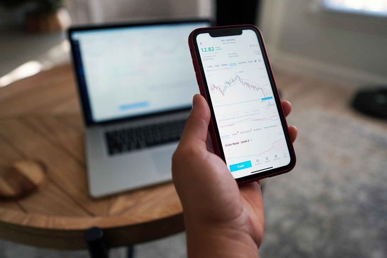 smartphone, hand, stocks, finance, stock trading, computer, wall street, investor, money, wealth, rich, equity, trader, day trader, accounts, investing, investment, banking, stock market, forex, sales, data, research, shareholder, investor, investor, trader, trader, trader, stock market, forex, forex, forex, forex, forex, shareholder